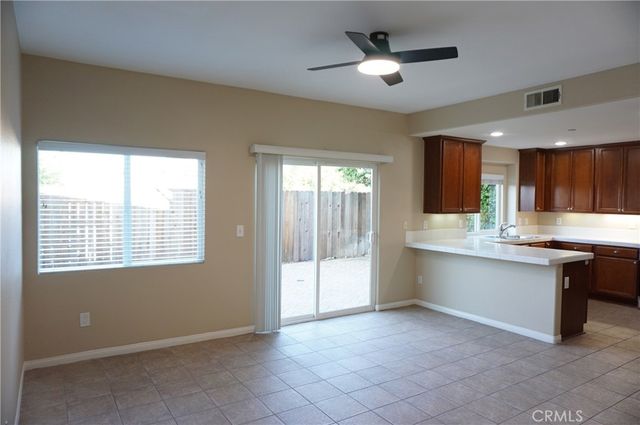 11855 Birch Grove, Sylmar, CA 91342
