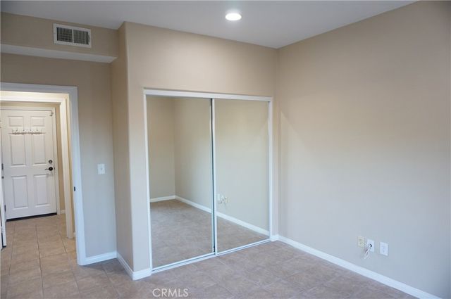 11855 Birch Grove, Sylmar, CA 91342