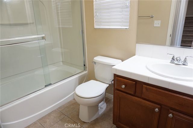 11855 Birch Grove, Sylmar, CA 91342