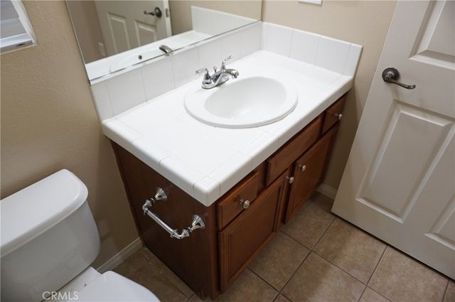 11855 Birch Grove, Sylmar, CA 91342