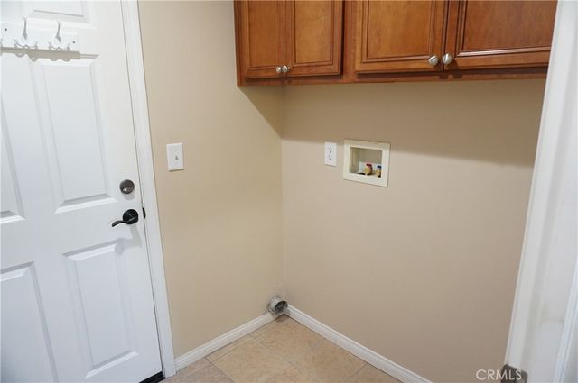 11855 Birch Grove, Sylmar, CA 91342