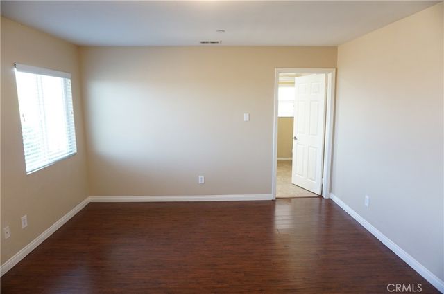 11855 Birch Grove, Sylmar, CA 91342
