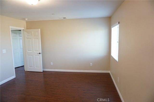 11855 Birch Grove, Sylmar, CA 91342