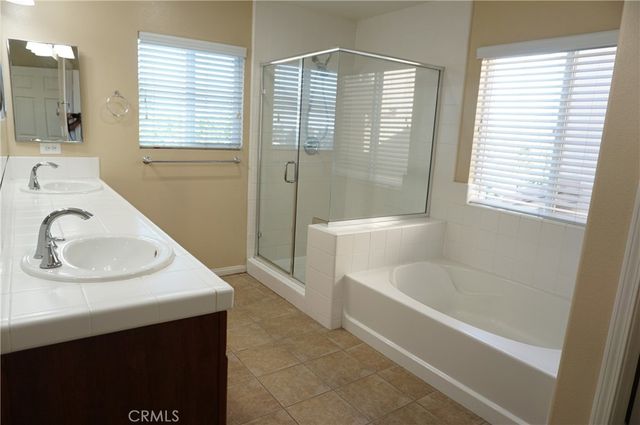 11855 Birch Grove, Sylmar, CA 91342