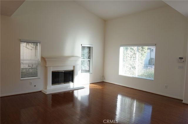 11855 Birch Grove, Sylmar, CA 91342
