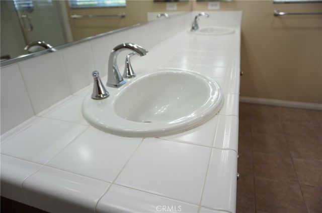 11855 Birch Grove, Sylmar, CA 91342