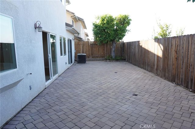 11855 Birch Grove, Sylmar, CA 91342