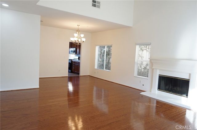 11855 Birch Grove, Sylmar, CA 91342