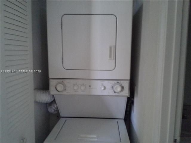 2061 NW 96th Ter 12P, Pembroke Pines, FL 33024