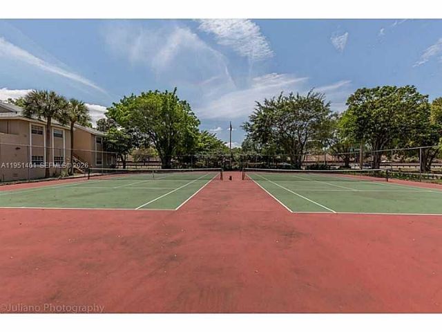 2061 NW 96th Ter 12P, Pembroke Pines, FL 33024