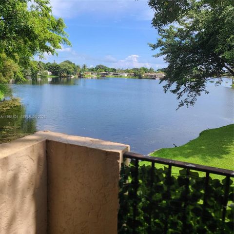 2061 NW 96th Ter 12P, Pembroke Pines, FL 33024