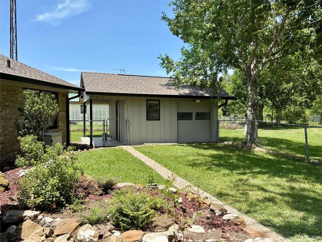 24786 Highway 73, Winnie, TX 77665