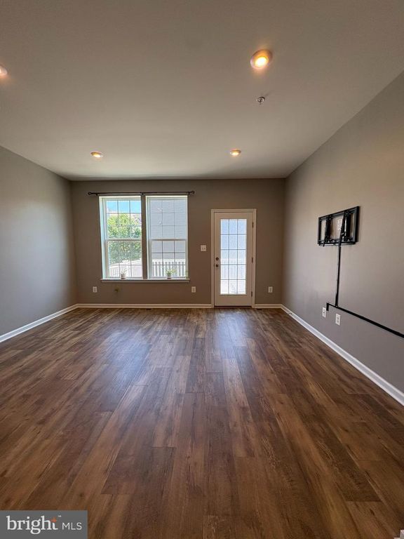 Image 12 of property listing at 43767 WINTERBERRY WAY, California, MD 20619