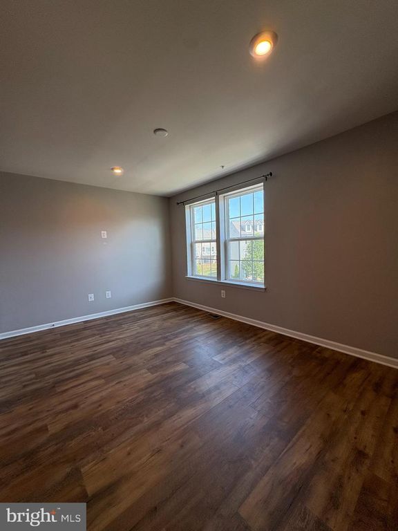 Image 16 of property listing at 43767 WINTERBERRY WAY, California, MD 20619