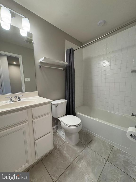 Image 21 of property listing at 43767 WINTERBERRY WAY, California, MD 20619