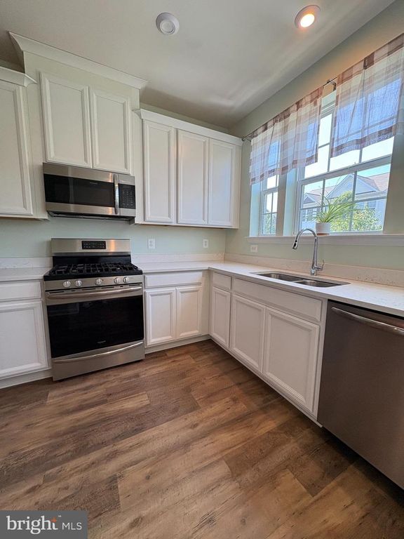 Image 4 of property listing at 43767 WINTERBERRY WAY, California, MD 20619