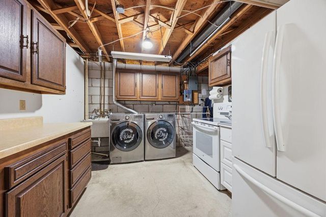 2475 Cedar Avenue, White Bear Lake, MN 55110