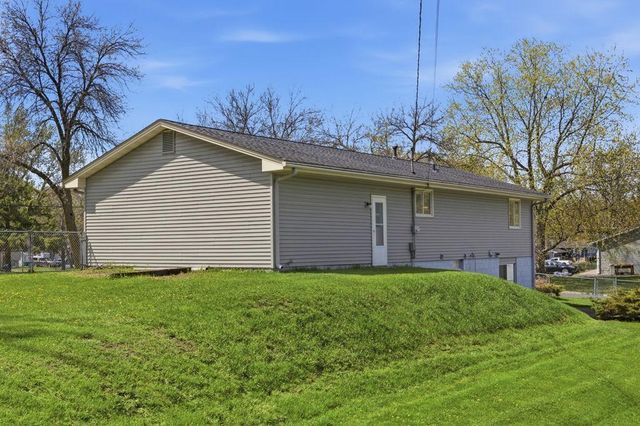 2475 Cedar Avenue, White Bear Lake, MN 55110