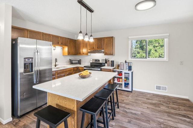 2475 Cedar Avenue, White Bear Lake, MN 55110