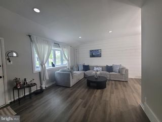20 TILFORD RD, Somerdale, NJ 08083