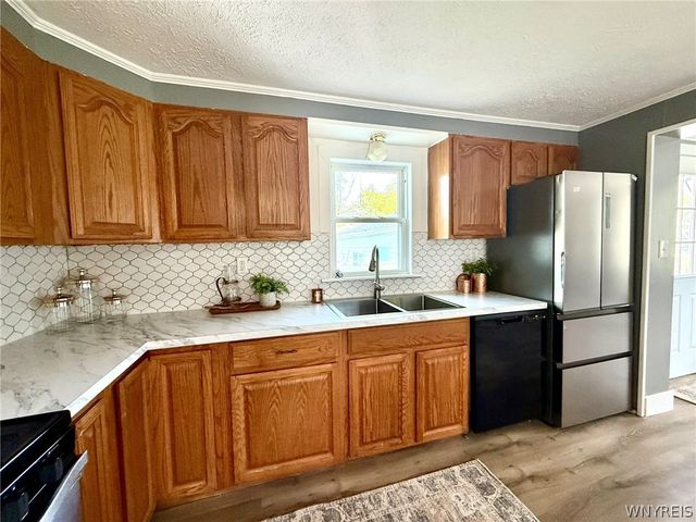 171 South Blossom Road, Elma, NY 14059