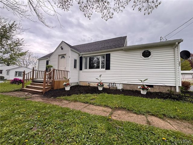 171 South Blossom Road, Elma, NY 14059