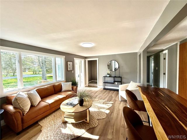 171 South Blossom Road, Elma, NY 14059