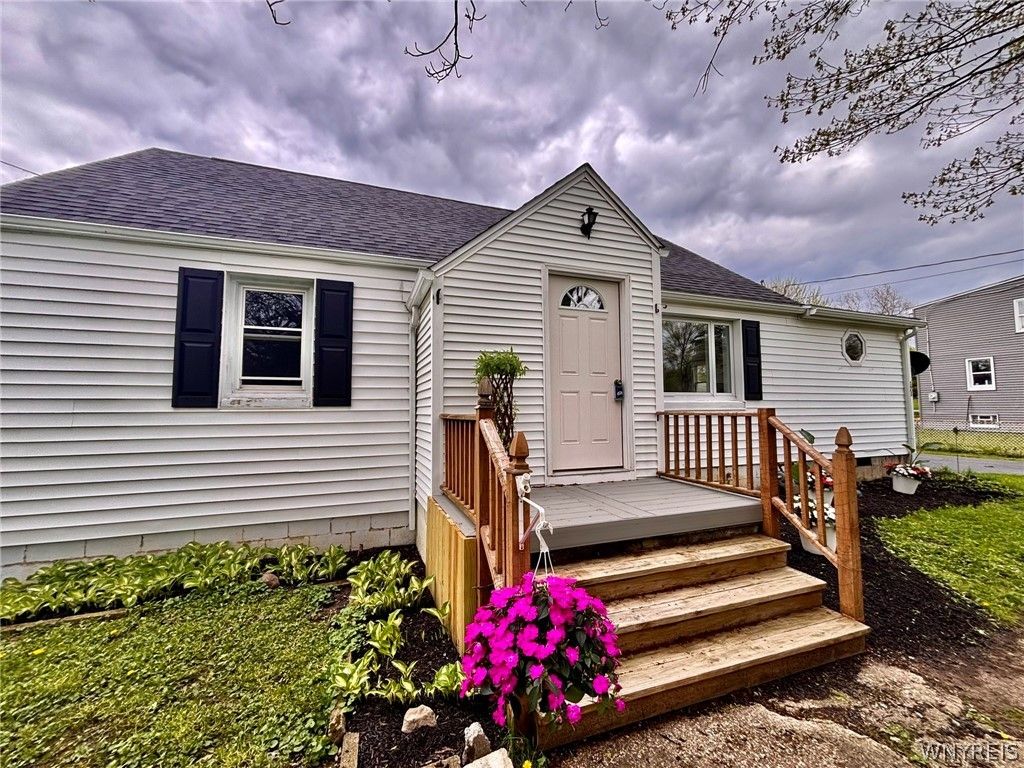 171 South Blossom Road, Elma, NY 14059