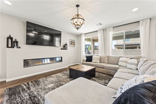 1938 Karner Blue Avenue, North Las Vegas, NV 89031