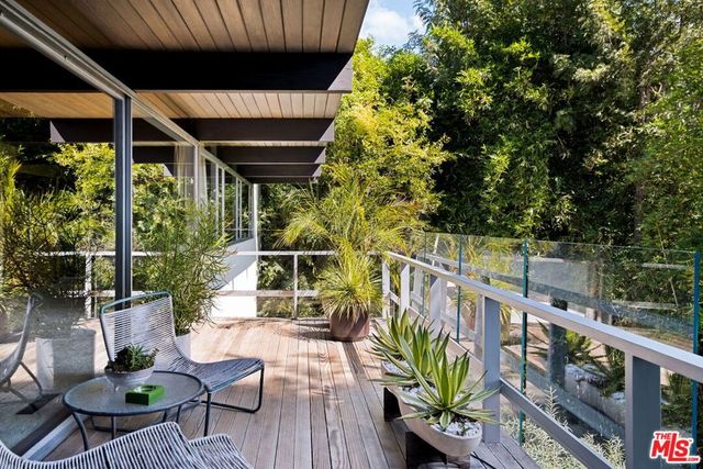 3319 Tareco Drive, Los Angeles, CA 90068