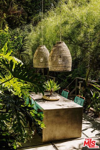 3319 Tareco Drive, Los Angeles, CA 90068