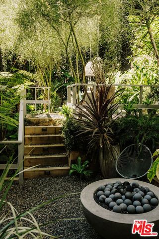 3319 Tareco Drive, Los Angeles, CA 90068