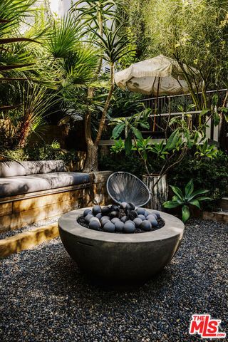 3319 Tareco Drive, Los Angeles, CA 90068