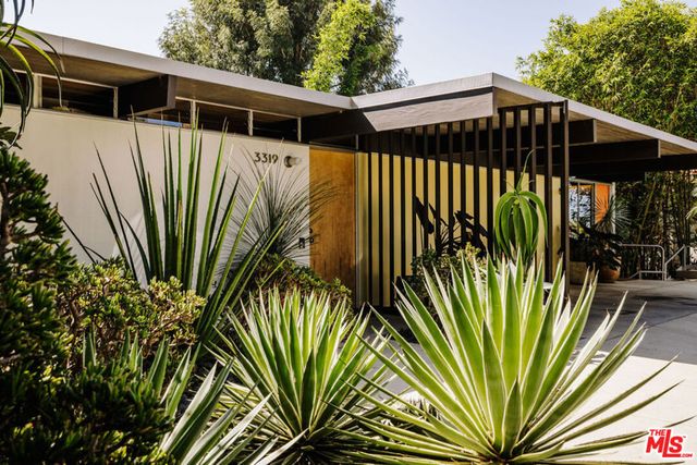 3319 Tareco Drive, Los Angeles, CA 90068