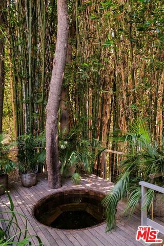 3319 Tareco Drive, Los Angeles, CA 90068