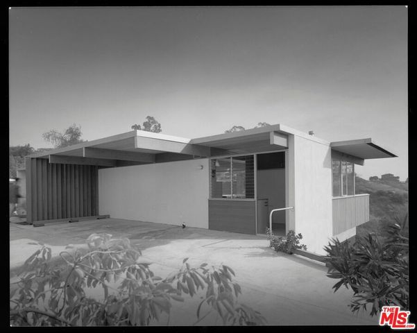 3319 Tareco Drive, Los Angeles, CA 90068