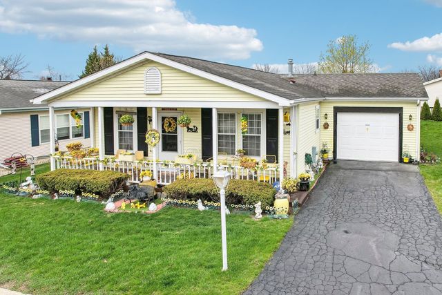 4 Furlong Court, Grayslake, IL 60030
