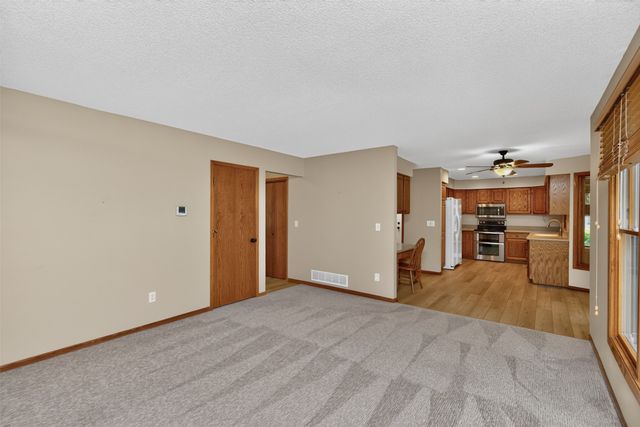 5849 Brentwood Circle, Johnston, IA 50131