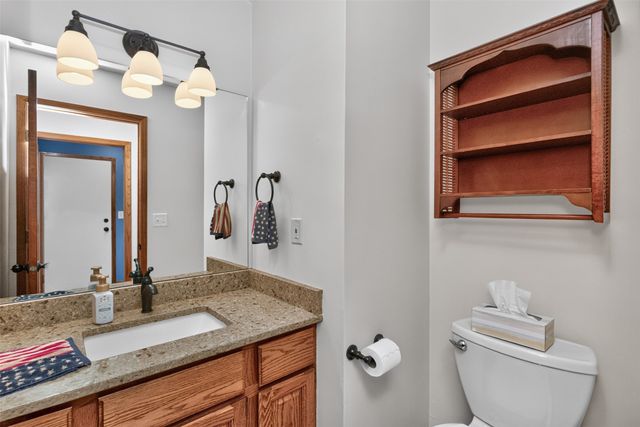 5849 Brentwood Circle, Johnston, IA 50131