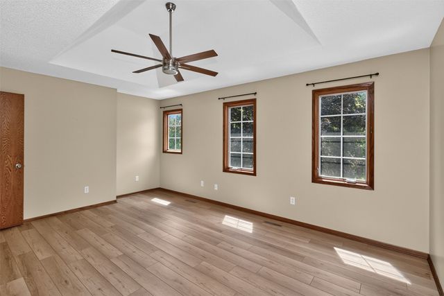 5849 Brentwood Circle, Johnston, IA 50131