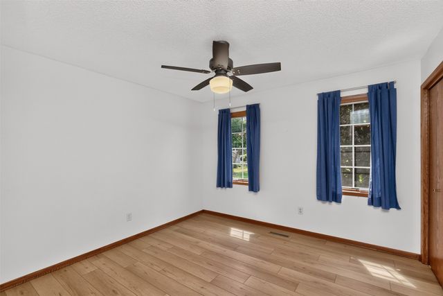 5849 Brentwood Circle, Johnston, IA 50131