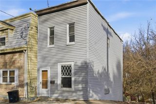1502 Forsythe St, Marshall Shadeland, PA 15212