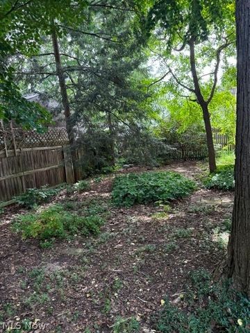 2486 8th Street, Cuyahoga Falls, OH 44221