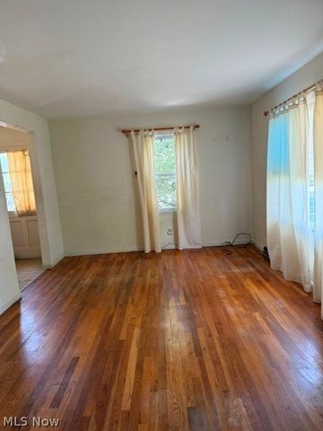 2486 8th Street, Cuyahoga Falls, OH 44221