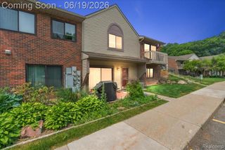 399 Spring Brooke Drive, Brighton, MI 48116