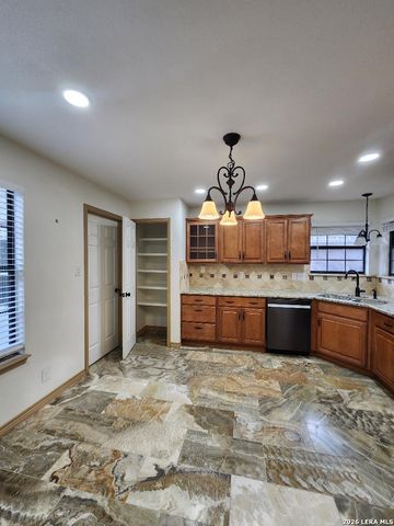 1409 Greenwood, Schertz, TX 78154