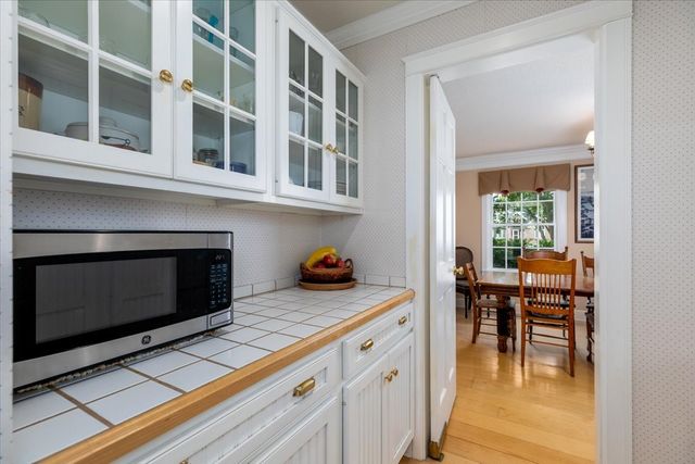1311 W 2nd Street, Pella, IA 50219