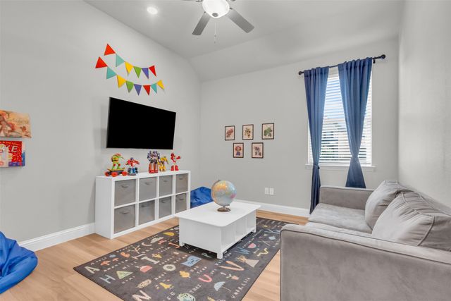 2105 Chapman Lane, Little Elm, TX 75068