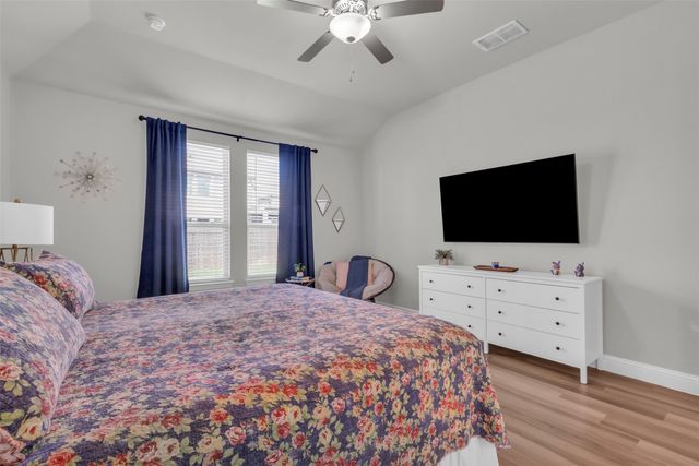 2105 Chapman Lane, Little Elm, TX 75068