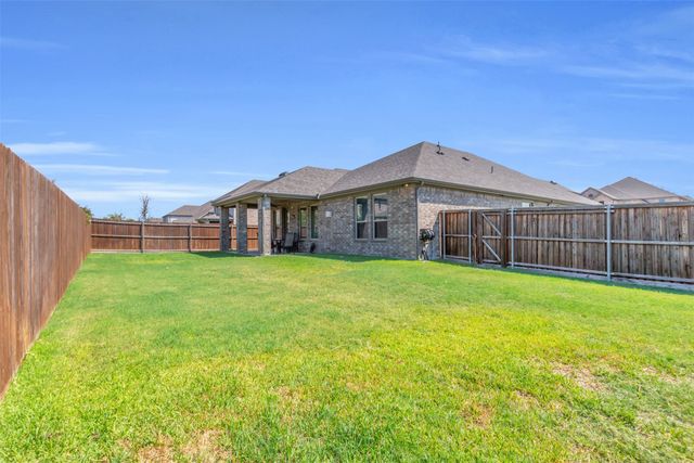 2105 Chapman Lane, Little Elm, TX 75068